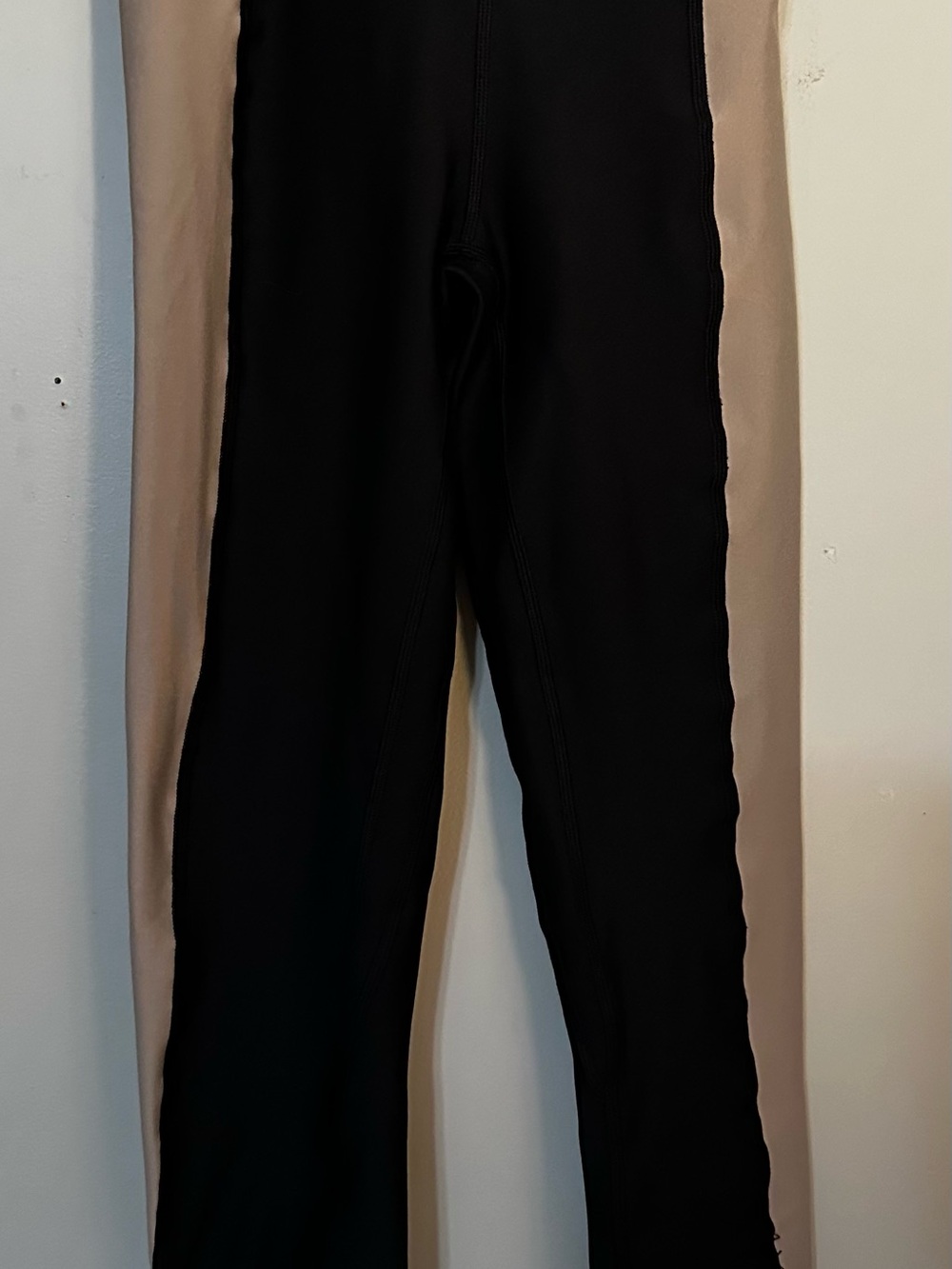 YPB SculptLux Colorblock Leggings in Black & Beige